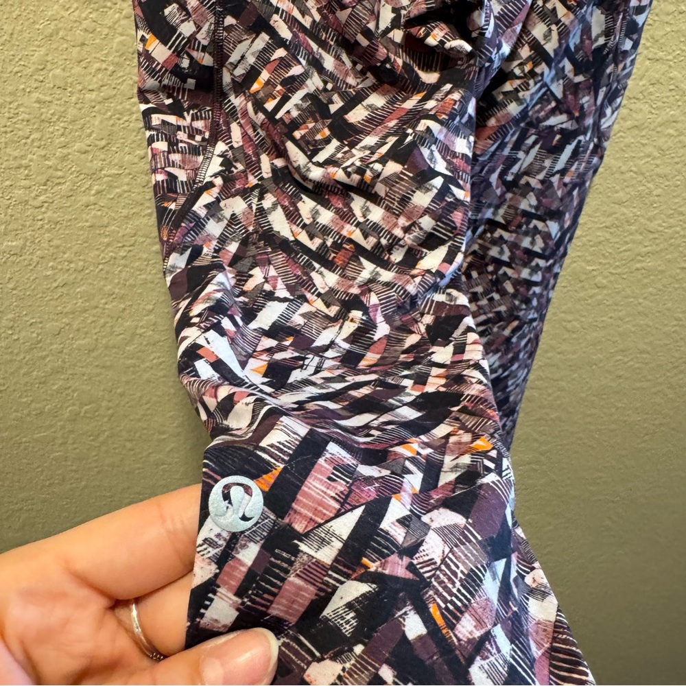Lululemon Fast and Free Tight II 25" Nulux size 6 - Picture 7 of 8